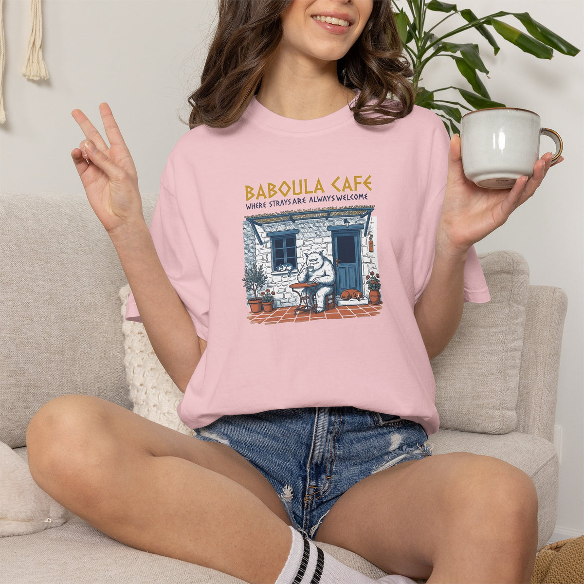 Baboula Café  – Where Strays are Welcome (cat & dog)